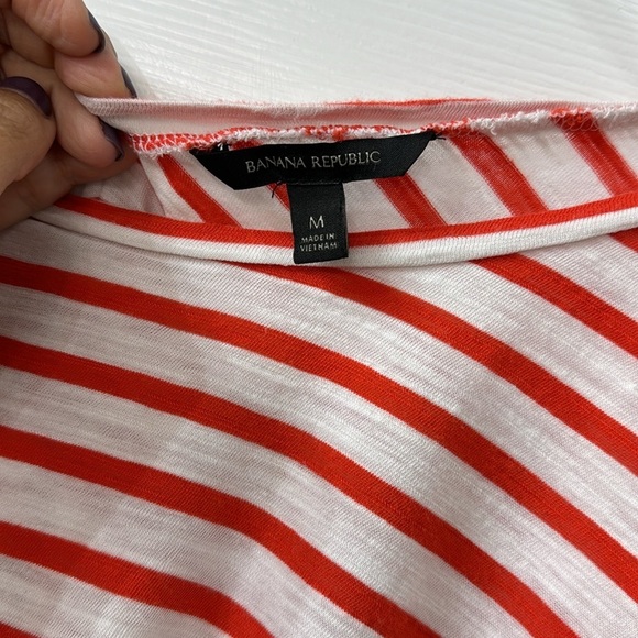 Banana Republic oversized crop shirt with V back - Picture 3 of 4